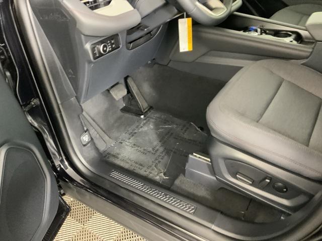 new 2025 Ford Explorer car, priced at $40,316