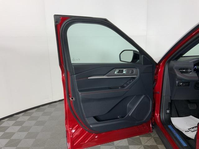 new 2025 Ford Explorer car, priced at $49,157