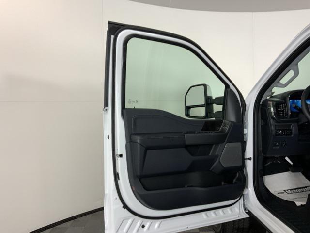 new 2025 Ford F-350 car, priced at $91,495