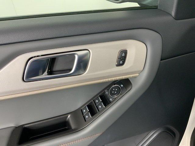 new 2025 Ford Explorer car, priced at $46,217