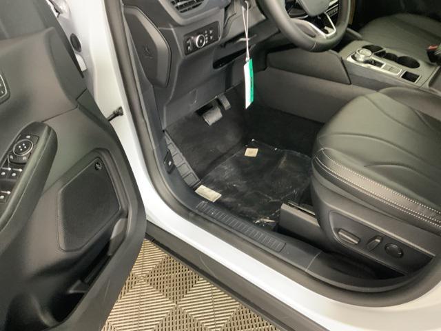 new 2025 Ford Escape PHEV car, priced at $38,553