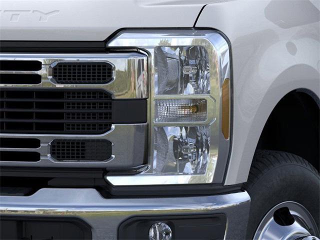 new 2024 Ford F-350 car, priced at $61,398