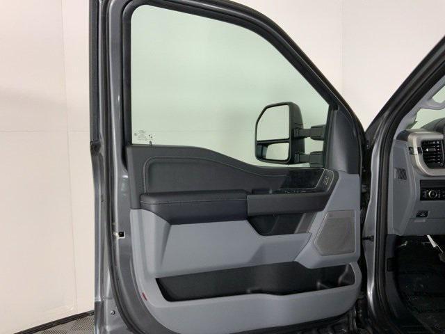 new 2025 Ford F-250 car, priced at $76,295