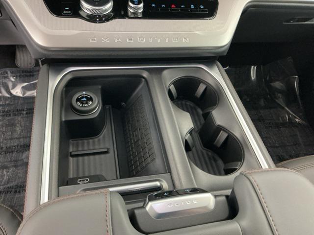 new 2025 Ford Expedition Max car, priced at $77,620