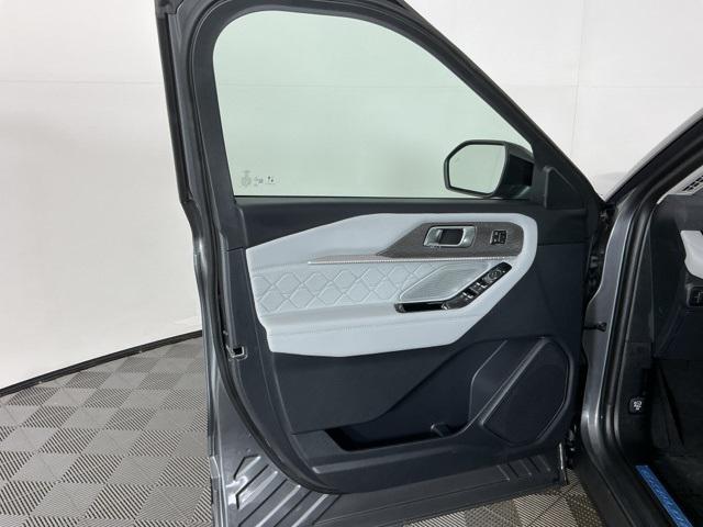 new 2025 Ford Explorer car, priced at $58,025