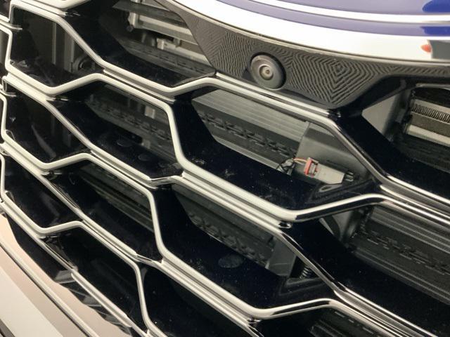 new 2025 Ford Explorer car, priced at $56,622