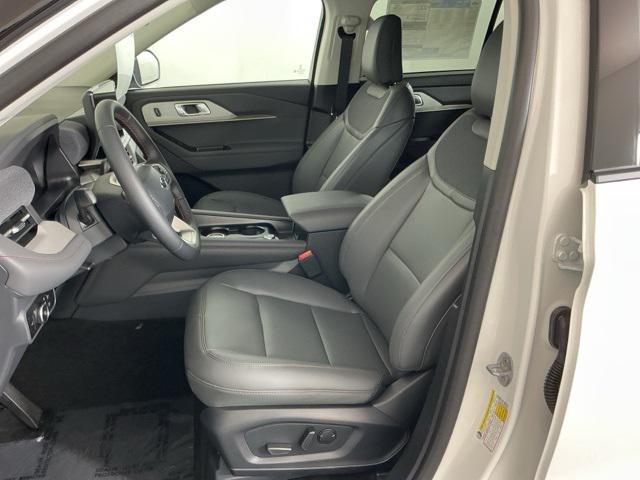 new 2025 Ford Explorer car, priced at $48,270
