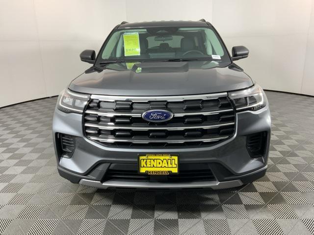 new 2025 Ford Explorer car, priced at $40,843