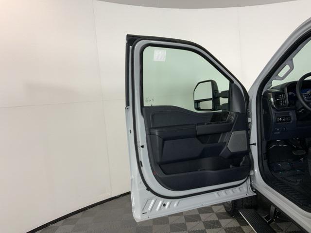 new 2025 Ford F-350 car, priced at $91,420