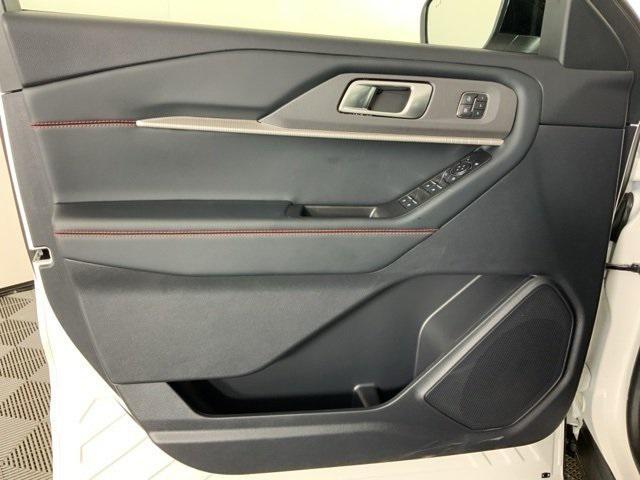 new 2025 Ford Explorer car, priced at $48,756