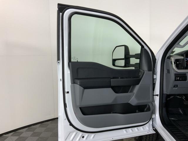 new 2025 Ford F-350 car, priced at $74,945