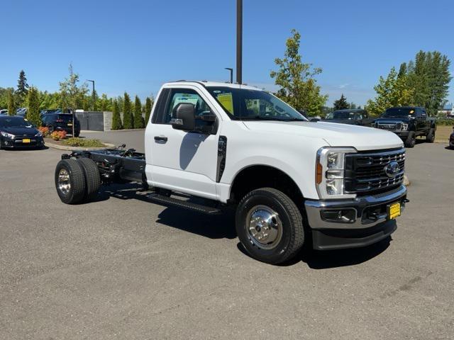 new 2025 Ford F-350 car, priced at $59,835