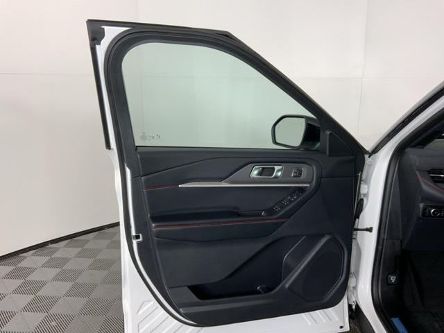 new 2025 Ford Explorer car, priced at $47,911