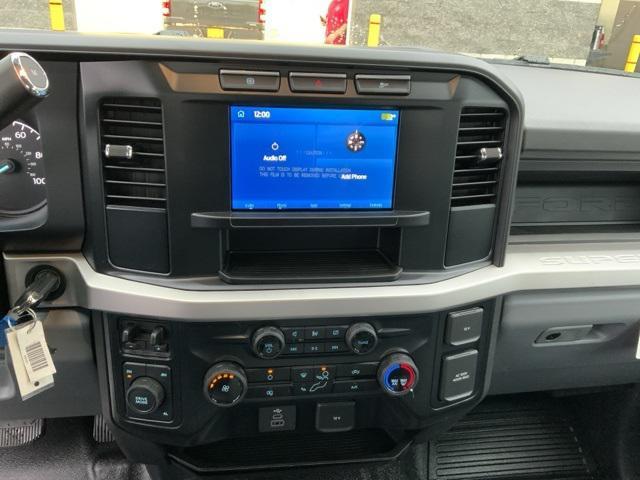 new 2024 Ford F-450 car, priced at $71,675