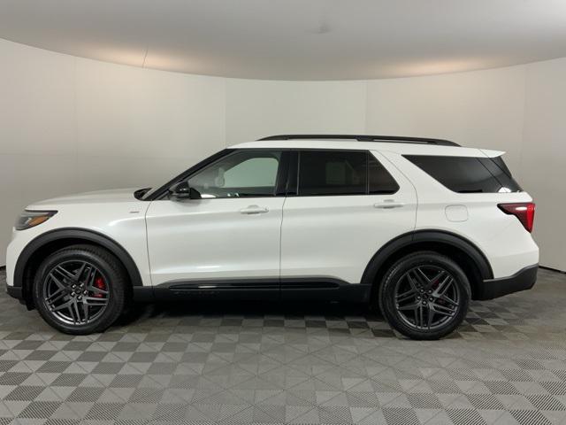 new 2025 Ford Explorer car, priced at $50,385