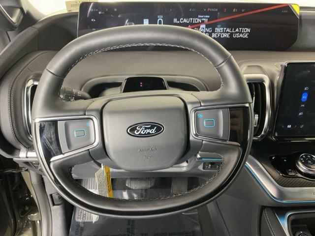 new 2025 Ford Expedition car, priced at $88,060