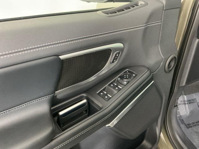 new 2025 Ford Expedition car, priced at $88,060