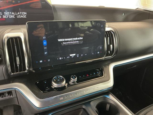 new 2025 Ford Expedition car, priced at $88,060