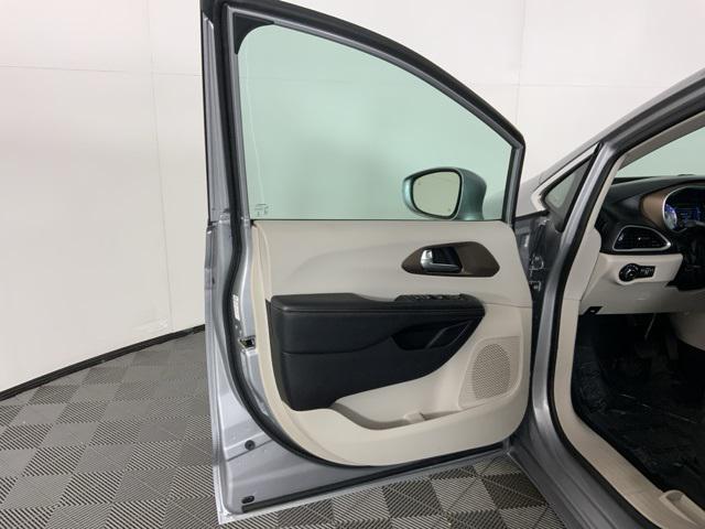 used 2017 Chrysler Pacifica car, priced at $12,971