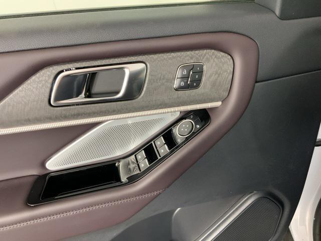 new 2025 Ford Explorer car, priced at $51,600