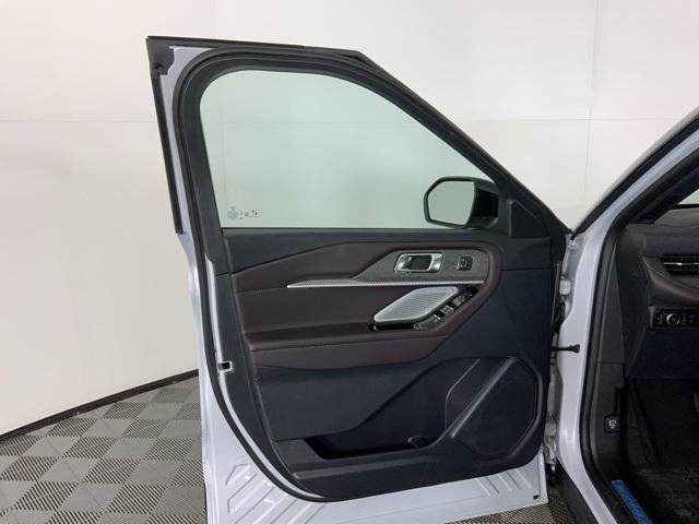 new 2025 Ford Explorer car, priced at $51,600