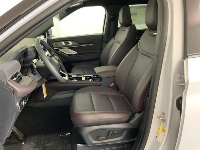 new 2025 Ford Explorer car, priced at $51,600