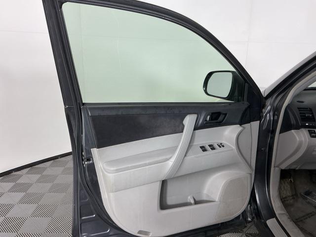 used 2008 Toyota Highlander car, priced at $6,971