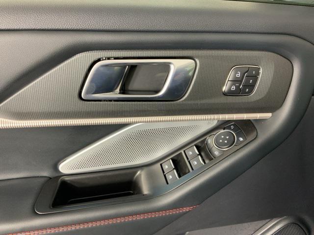 new 2025 Ford Explorer car, priced at $55,974