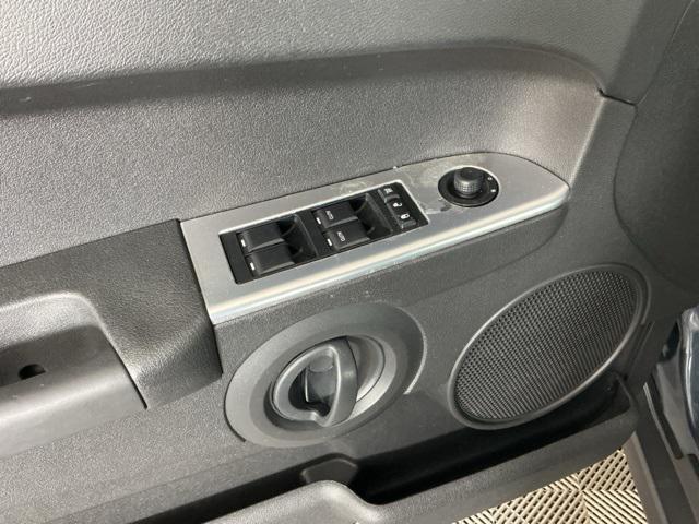used 2008 Jeep Commander car, priced at $6,971
