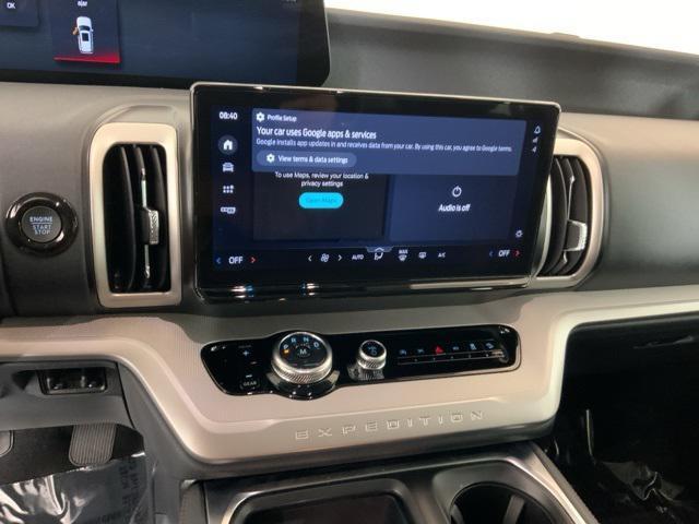 new 2025 Ford Expedition car, priced at $67,400