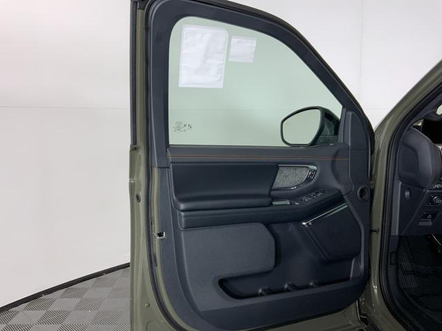 new 2025 Ford Expedition car, priced at $83,960