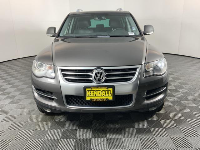 used 2008 Volkswagen Touareg 2 car, priced at $8,971