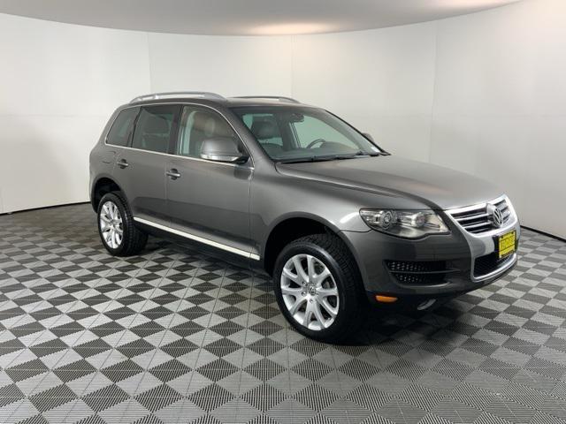 used 2008 Volkswagen Touareg 2 car, priced at $8,971