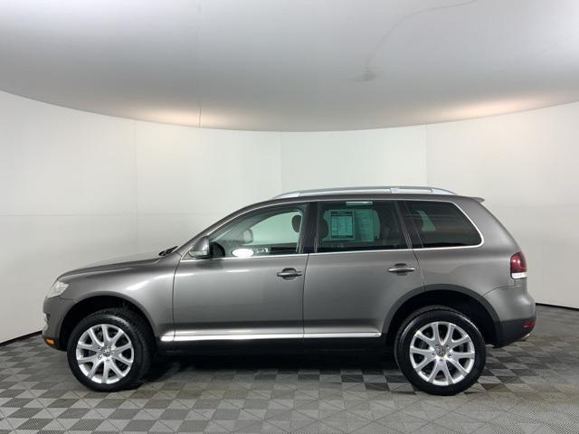 used 2008 Volkswagen Touareg 2 car, priced at $8,971