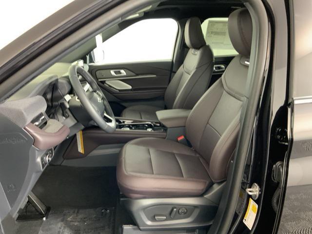 new 2025 Ford Explorer car, priced at $51,905