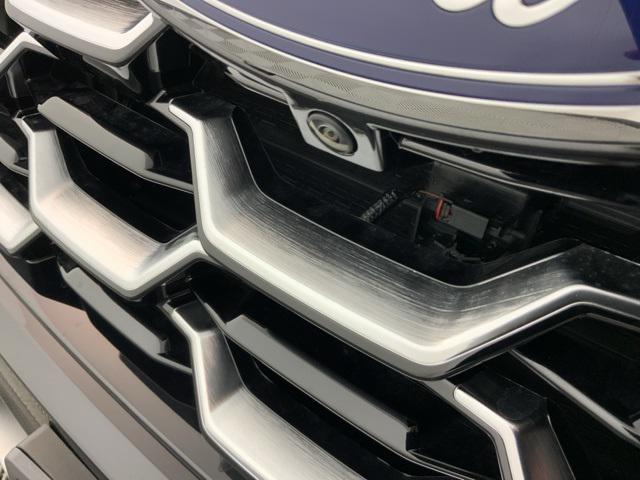 new 2025 Ford Explorer car, priced at $51,905