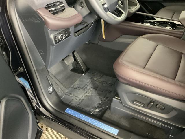 new 2025 Ford Explorer car, priced at $51,905