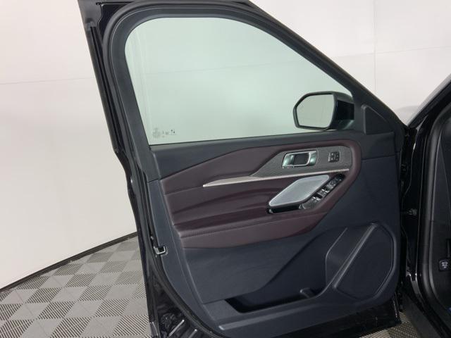 new 2025 Ford Explorer car, priced at $51,905