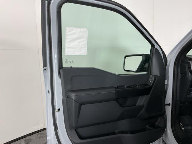 new 2025 Ford F-150 car, priced at $51,377