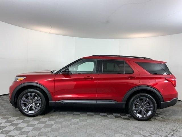 new 2024 Ford Explorer car, priced at $49,737