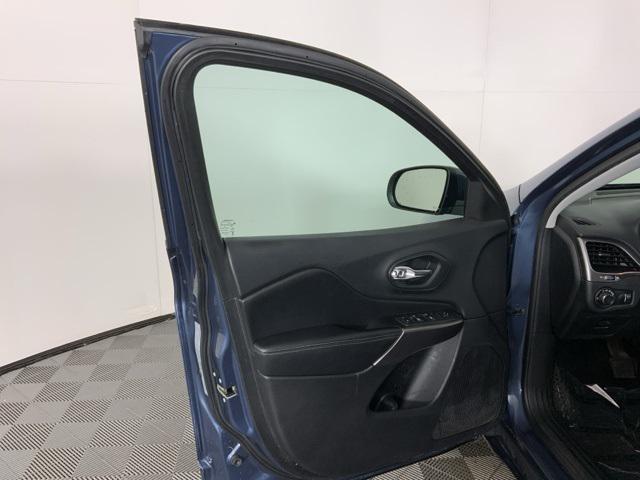 used 2020 Jeep Cherokee car, priced at $12,971
