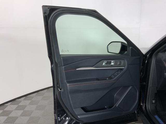 new 2025 Ford Explorer car, priced at $47,261
