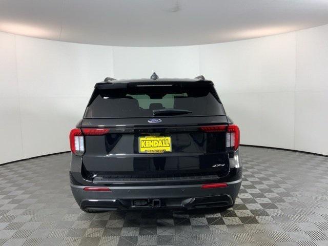 new 2025 Ford Explorer car, priced at $47,261