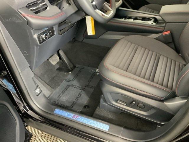 new 2025 Ford Explorer car, priced at $47,261