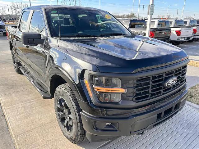 new 2024 Ford F-150 car, priced at $44,290