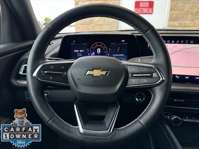 used 2025 Chevrolet Traverse car, priced at $40,899