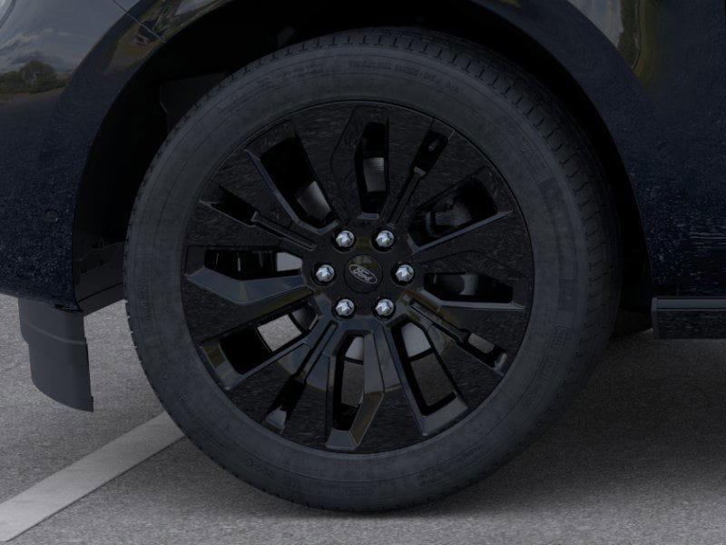 new 2025 Ford Expedition car, priced at $79,065