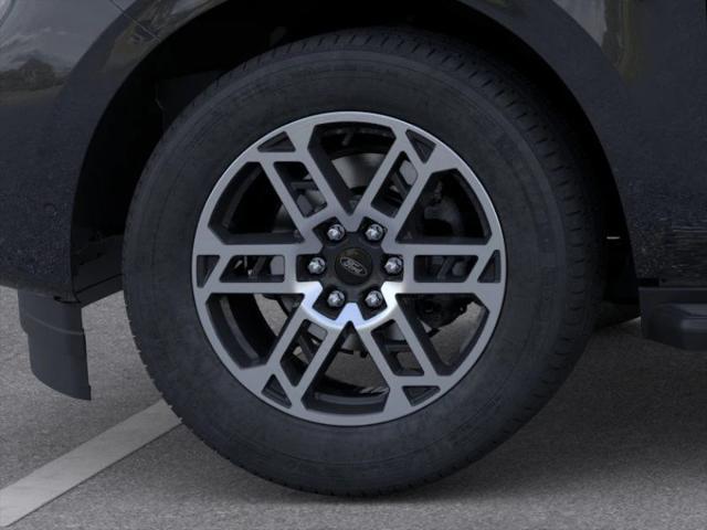 new 2025 Ford Expedition car, priced at $69,200