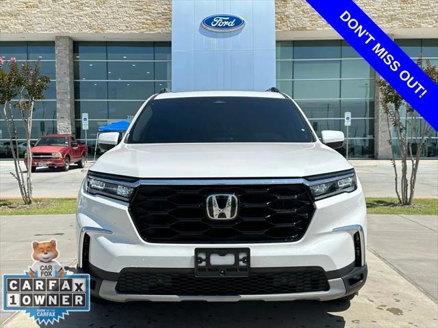 used 2025 Honda Pilot car, priced at $42,595