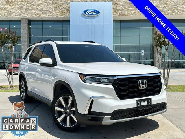 used 2025 Honda Pilot car, priced at $42,595